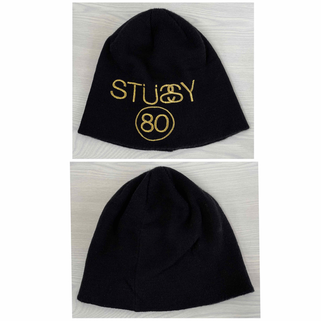 STUSSY(ステューシー)のSTUSSYステューシー　ビーニー　ニットキャップ　黒　金色刺繍 メンズの帽子(ニット帽/ビーニー)の商品写真