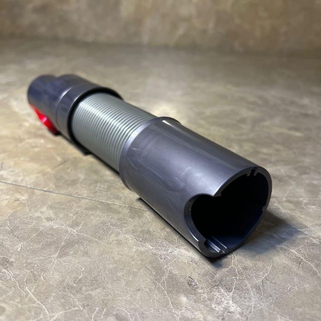 【欠品無し・完動品】dyson V8 fluffy (延長ホースおまけ付き) 【欠品無し・完動品】dyson V8 fluffy (延長ホースおまけ付き)