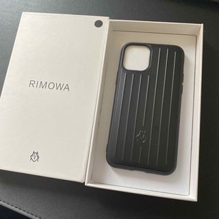 リモワ(RIMOWA)のRIMOWA iPhone11pro マットブラック！まだまだ使えます！安い！(その他)