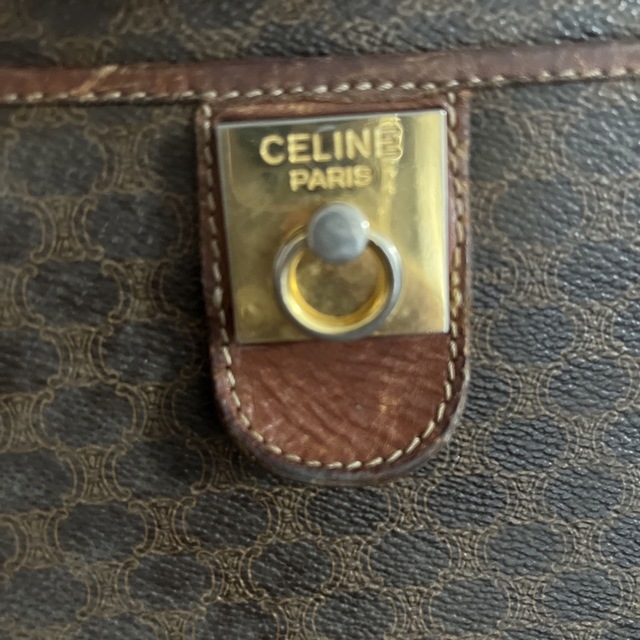 celine(セリーヌ)のセリーヌ　マカダム　茶色　クラッチバッグ レディースのバッグ(クラッチバッグ)の商品写真