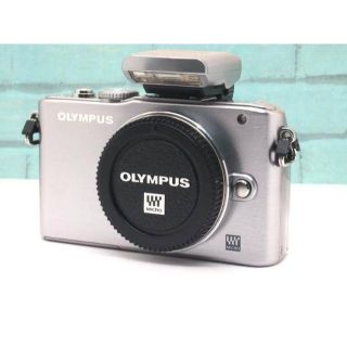 オリンパス(OLYMPUS)の❤️オリンパス ペン❤️ OLYMPUS E−PL3 シルバー ボディのみ(ミラーレス一眼)