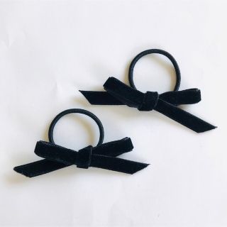 プチバトー(PETIT BATEAU)のヘアゴム　リボン　黒　キッズ　ベビー　ハンドメイド　(ファッション雑貨)