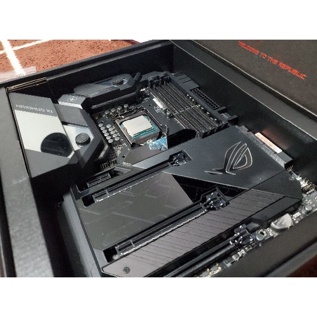 新品 i9 Core - ASUS 9900K セット メモリ16G ＆ Z390マザボ ROG ＆ PC