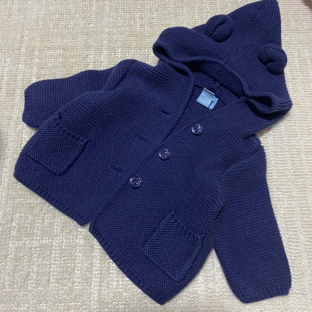 babyGAP(ベビーギャップ)のbaby GAP コットンニットパーカー　クマ耳　くま　ネイビー　カーディガン キッズ/ベビー/マタニティのベビー服(~85cm)(カーディガン/ボレロ)の商品写真