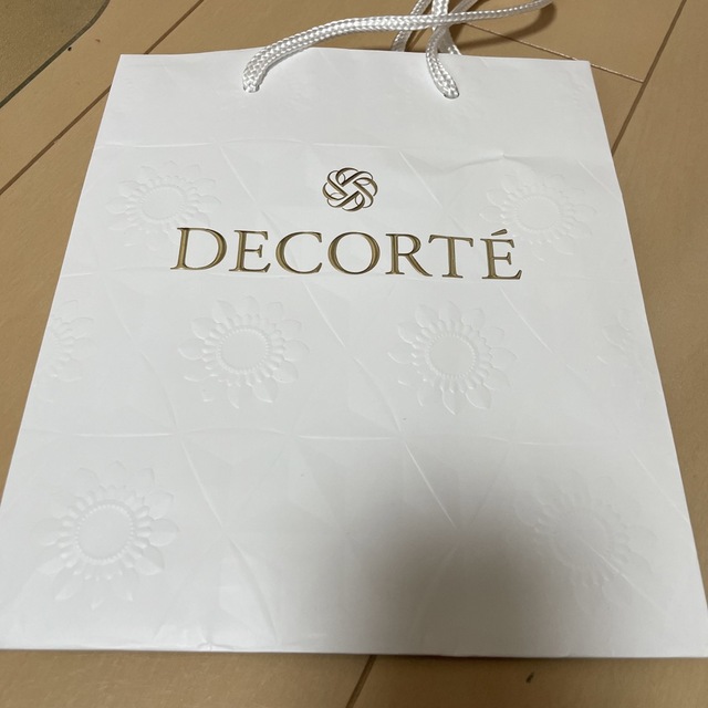 COSME DECORTE(コスメデコルテ)のまとめ買いお値引 decorteショッパー レディースのバッグ(ショップ袋)の商品写真