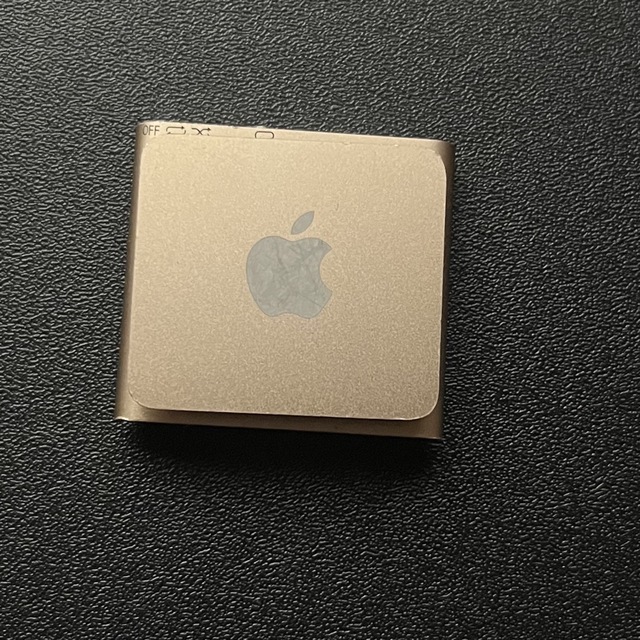 iPod shuffle 第四世代　ゴールド 2