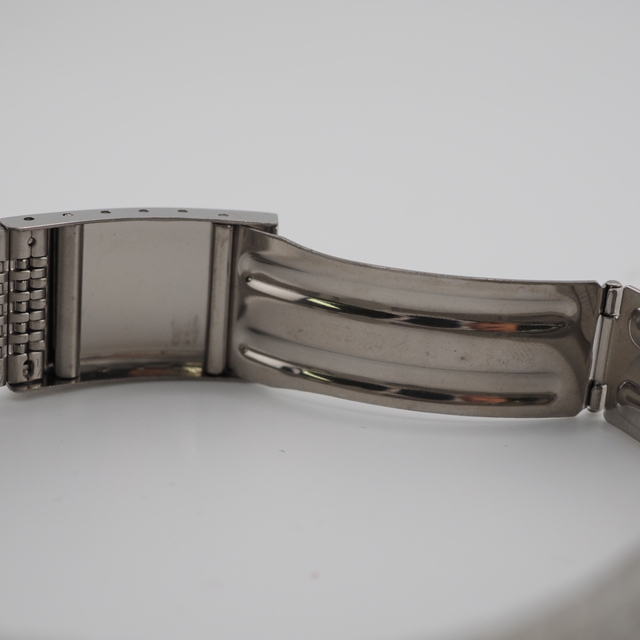 セイコー SEIKO 腕時計
 スピリット デイデイト　QZ 7N93-7000 シルバー