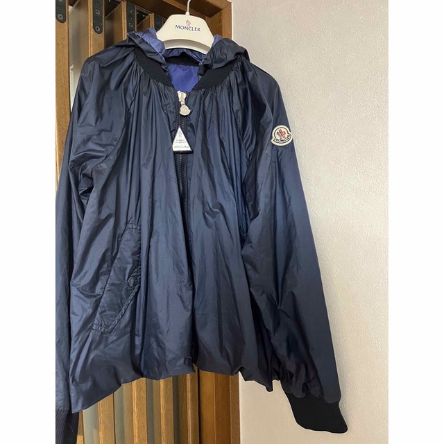 MONCLER(モンクレール)のまる様専用　MONCLER モンクレール　キッズアウター キッズ/ベビー/マタニティのキッズ服男の子用(90cm~)(ジャケット/上着)の商品写真