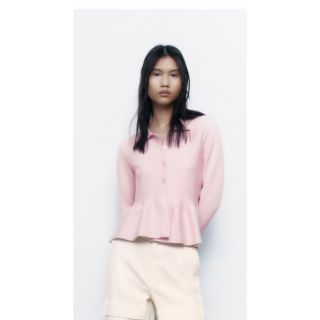 ザラ(ZARA)のZARA ぺプラムカーディガン(カーディガン)