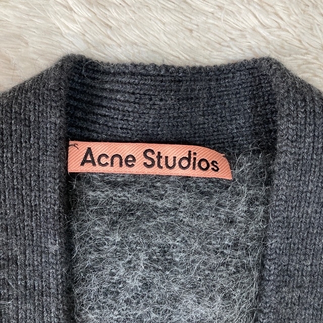 Acne Studios(アクネストゥディオズ)のACNE STUDIOS  /  モヘアカーディガン メンズのトップス(カーディガン)の商品写真