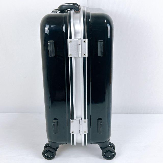 メルセデスベンツ　オリジナルスーツケース　３５L ４輪　キャリーケース　非売品