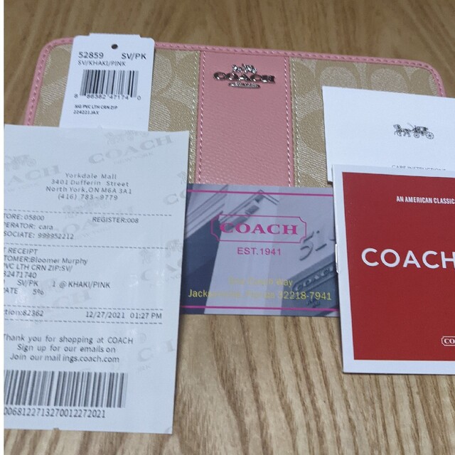 COACH(コーチ)のCOACH  長財布　シグネチャー　ピンクのワンポイント レディースのファッション小物(財布)の商品写真