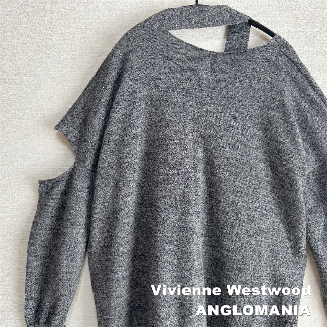 Vivienne Westwood(ヴィヴィアンウエストウッド)の【Vivienne Westwood】ショルダーカット ホール カーディガン レディースのトップス(カーディガン)の商品写真