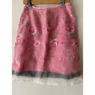 アメリカンアパレル(American Apparel)のレーススカート　NY CAKE 台形スカート　ピンク　レース　刺繍　可愛いUSA(ミニスカート)