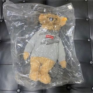 シュプリーム(Supreme)の新品未開封 Supreme Steiff Bear 国内正規品(ぬいぐるみ)