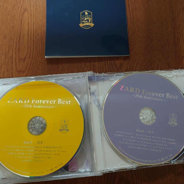 ZARD Forever Best ～25th ANNIVERSARY～ エンタメ/ホビーのCD(ポップス/ロック(邦楽))の商品写真