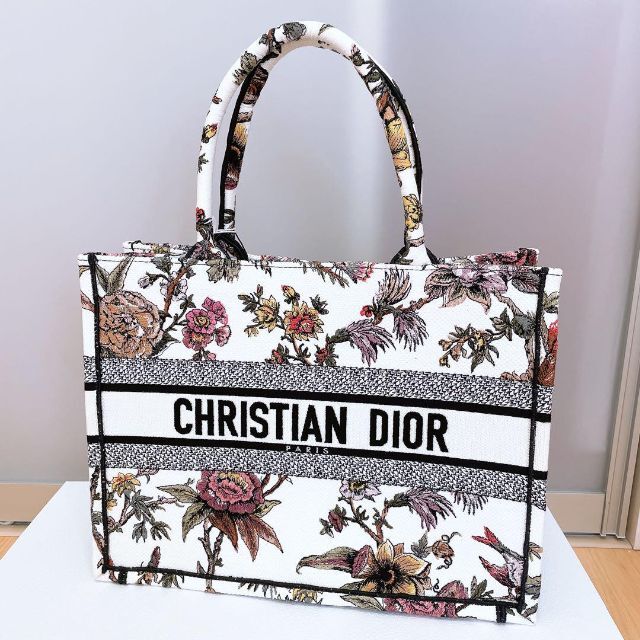 都内で Dior Christian - ミディアムバッグ TOTE BOOK 【新品未使用