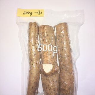 四国山地、標高８００ｍ山中を由来の自然薯　600g   ¥1,500(野菜)