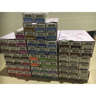 カラー剤まとめ売り８３本セット(カラーリング剤)