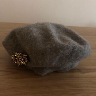 ザラ(ZARA)の【ZARA】ビジュー付き ベレー帽 グレー(ハンチング/ベレー帽)