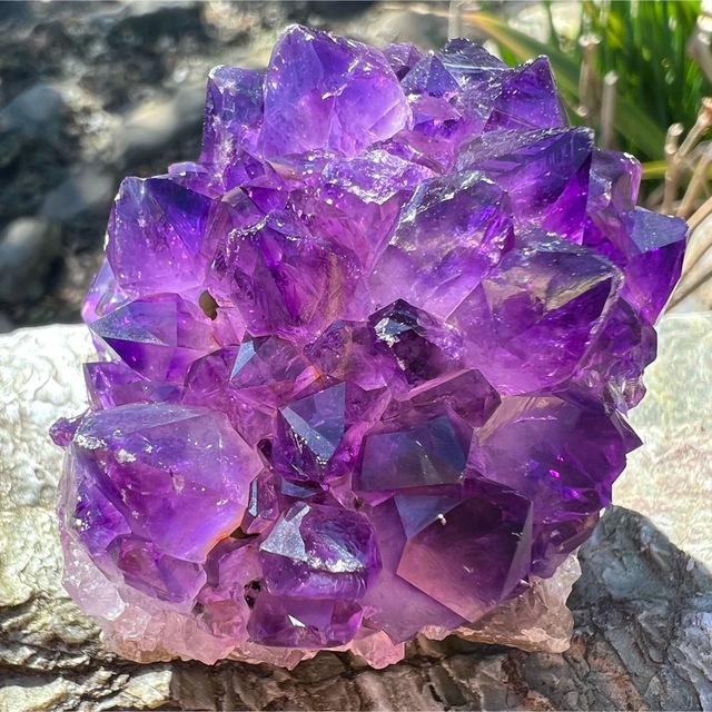 ウルグアイ　天然アメジスト　フラワー　紫水晶