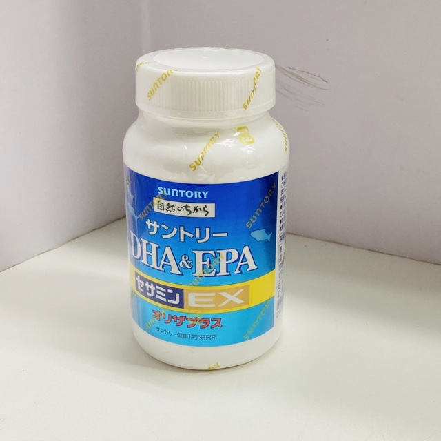 サントリー(サントリー)のサントリーDHA&EPAセサミンEX 240粒2ヶ月分 新品未開封 食品/飲料/酒の健康食品(その他)の商品写真