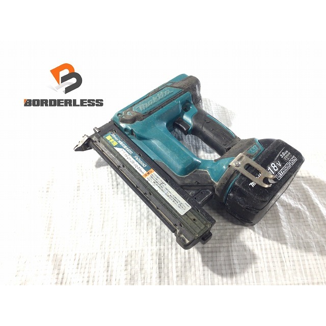 ☆品☆makita マキタ 18V 充電式 面木釘打 FN350D バッテリー1個(18V 3.0Ah)付き フィニッシュネイラ 66684工具