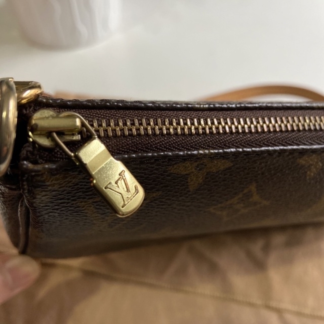 LOUIS VUITTON(ルイヴィトン)のLOUIS VITTON ポシェットアクセソワール レディースのバッグ(ショルダーバッグ)の商品写真