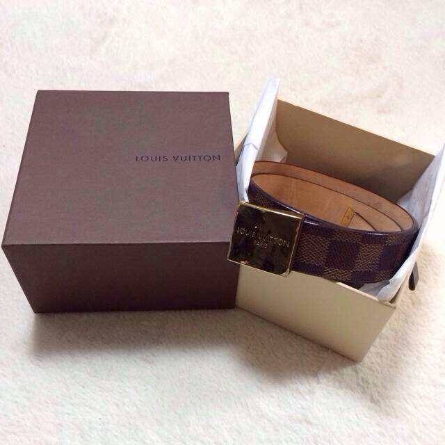 LOUIS VUITTON - LOUIS VUITTON ダミエベルト