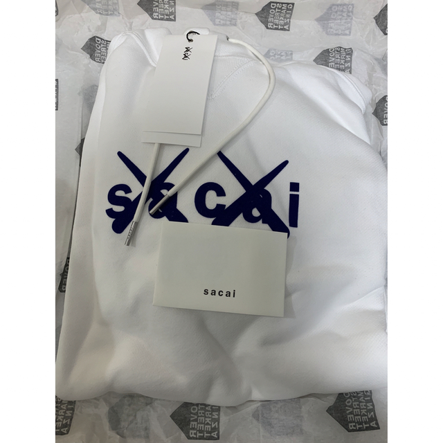 sacai×KAWSコラボ　パーカー