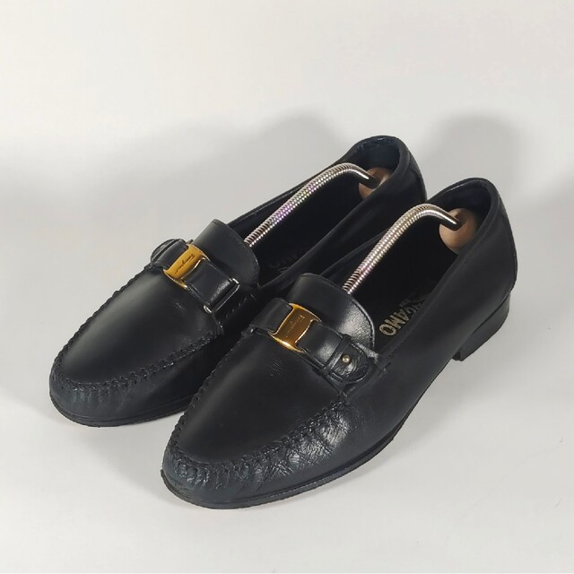 【25%OFF】 Salvatore ドレス 高級感 ブラック 本革 ビットローファー 【美品】Ferragamo - Ferragamo スリッポン+モカシン