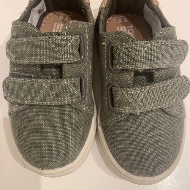 TOMS(トムズ)の大幅値下げ！TOMS トムス スニーカー 12cm キッズ/ベビー/マタニティのベビー靴/シューズ(~14cm)(スニーカー)の商品写真