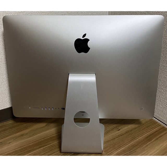 Mac (Apple)(マック)のiMac 21.5inch i5 8GB 1TB HHD 2017   スマホ/家電/カメラのPC/タブレット(デスクトップ型PC)の商品写真