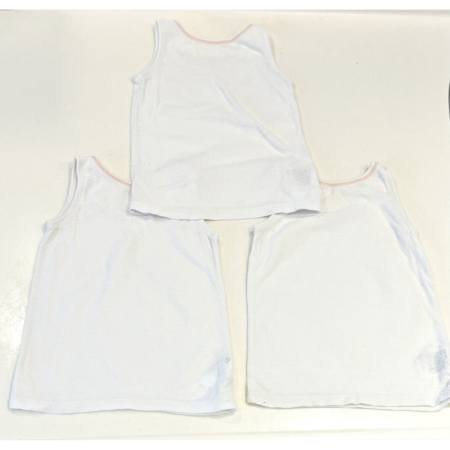 ユニクロ　メッシュインナー　80サイズ ３枚セット　タンクトップ　UNIQLO キッズ/ベビー/マタニティのベビー服(~85cm)(肌着/下着)の商品写真