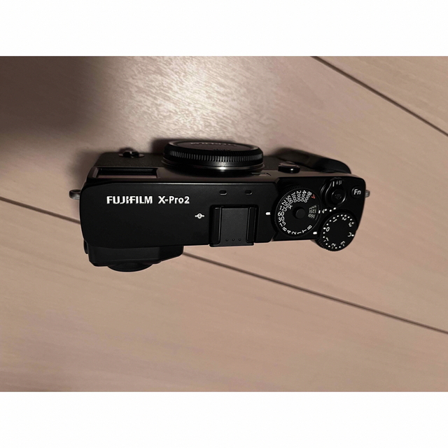 富士フイルム(フジフイルム)のFUJIFILM X-PRO2 ボディ スマホ/家電/カメラのカメラ(ミラーレス一眼)の商品写真