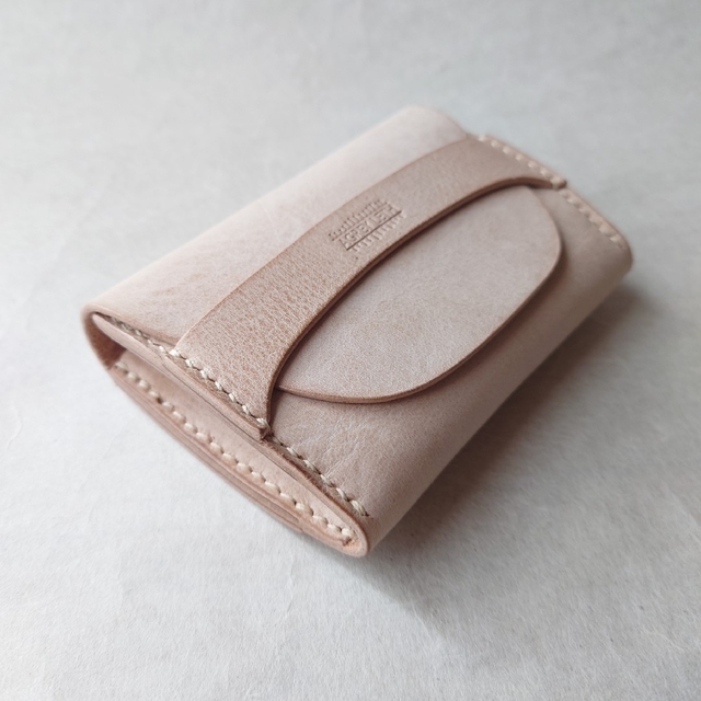 AGREY LETH　mini leather wallet / ivory