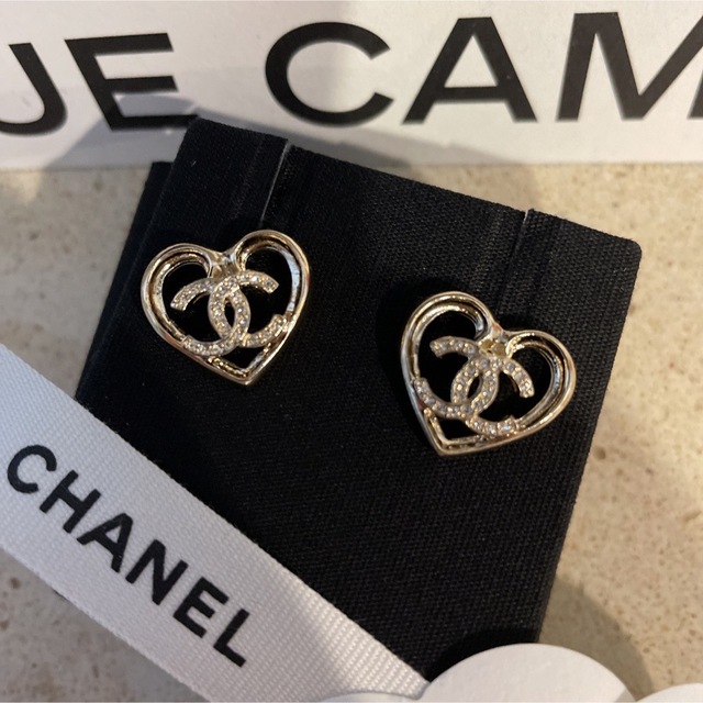 木造 CHANEL シャネル ストラス ハート ピアス✨値下げ✨ | www