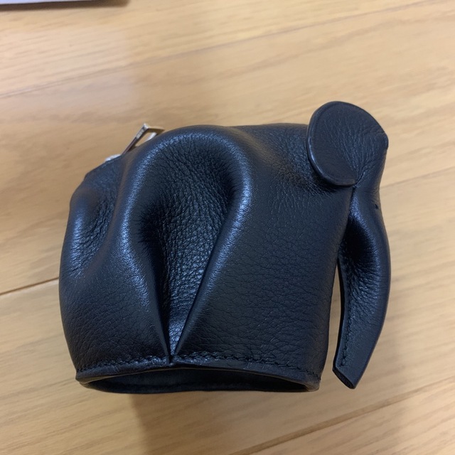 LOEWE - 新品 ロエベ エレファント コインケースの通販 by LOEWE - 新品 ロエベ エレファント コインケースの通販 by