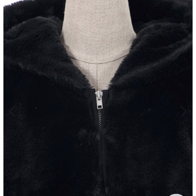 axes femme(アクシーズファム)のaxes femme フード付きファーコート レディースのジャケット/アウター(毛皮/ファーコート)の商品写真