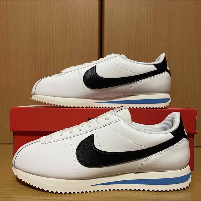 NIKE(ナイキ)の新品 レザー NIKE CORTEZ White and Black 26cm メンズの靴/シューズ(スニーカー)の商品写真