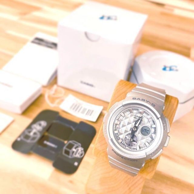 未使用【カシオ】CASIOベビージー腕時計BGA-195 スタッズ ダイヤル 銀 未使用【カシオ】CASIOベビージー腕時計BGA-195 スタッズ ダイヤル 銀