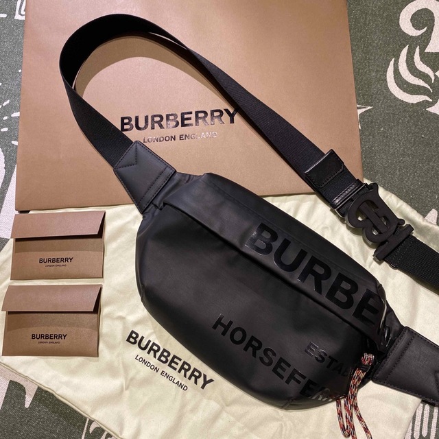品質が BURBERRY - 【極美品】BURBERRY ホースフェリー ショルダーバッグ ショルダーバッグ