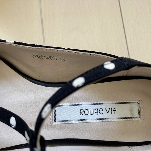 Rouge vif(ルージュヴィフ)の最終値下げRouge vifルージュヴィフ☆ドット柄Tストラップフラットシューズ レディースの靴/シューズ(バレエシューズ)の商品写真