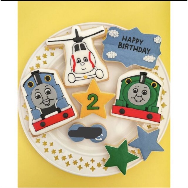 トーマス アイシングクッキー 食品/飲料/酒の食品(菓子/デザート)の商品写真