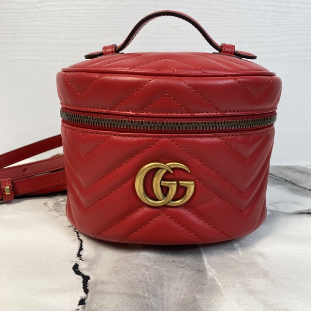 注目のブランド Gucci 未使用新品 グッチ GGマーモント バックク