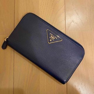 プラダ(PRADA)の【期間限定値下】PRADA プラダ　ネイビー　長財布(財布)