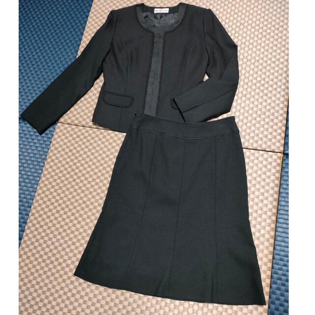 お値下げ！ビスコンティ スーツ 3 (L) レディースのフォーマル/ドレス(スーツ)の商品写真