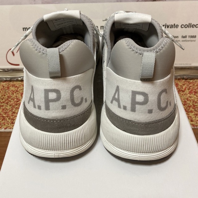 A.P.C(アーペーセー)の美品A.P.C スニーカー  43サイズ　アーペーセー メンズの靴/シューズ(スニーカー)の商品写真