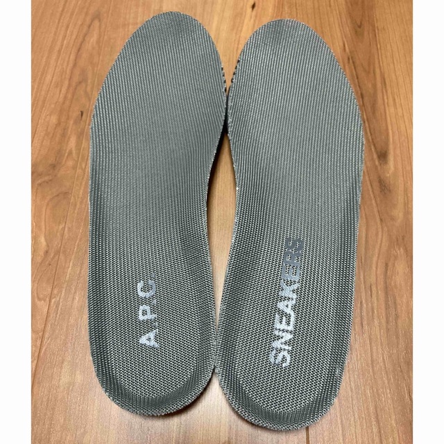 A.P.C(アーペーセー)の美品A.P.C スニーカー  43サイズ　アーペーセー メンズの靴/シューズ(スニーカー)の商品写真