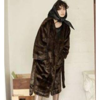 STUDIOUS - LEINWANDE ラインヴァンド ロングファーコート ブラウンの ...